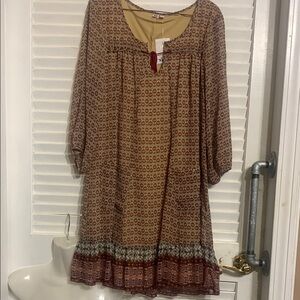 AUW Floral dress size medium